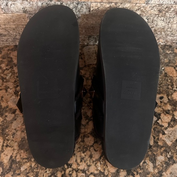 VALENTINO GARAVANI Roman Stud Sabot Mule - Picture 9 of 9